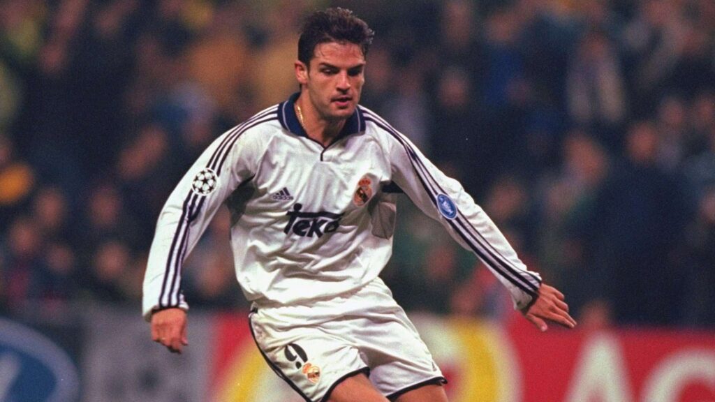 1997'de Real Madrid'e transfer olan Morientes, Galacticos döneminin parçası oldu. İlk sezonunda 12 gol atarak dikkat çekti, ikinci sezonunda ise 19 golle büyük başarı gösterdi.