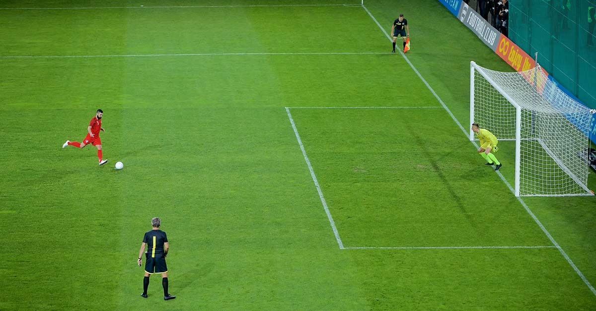 Penaltı atışı neden 11 metreden yapılır?